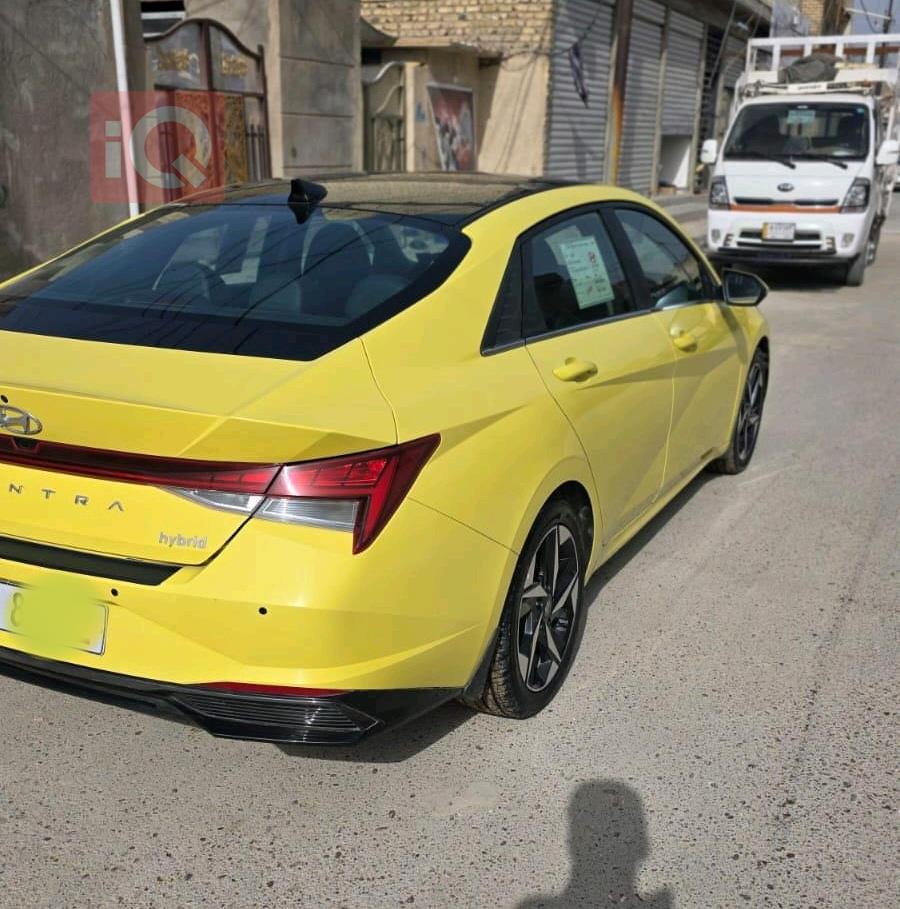 هیۆندای ئەلەنترا